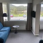 Sirdalsvatnet In Sirdal Hotell Tonstad