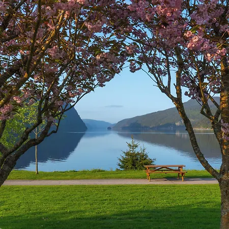 Hotel Sirdalsvatnet In Sirdal Tonstad