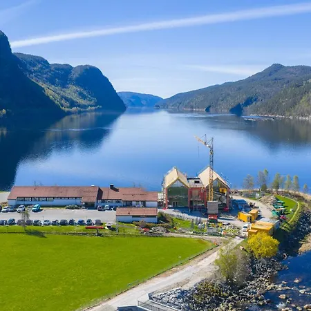 Hotel Sirdalsvatnet In Sirdal 4*