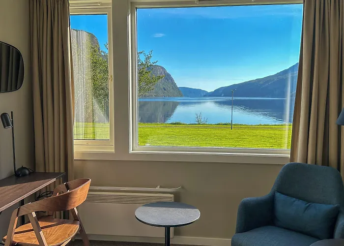 Hotel Sirdalsvatnet In Sirdal Tonstad