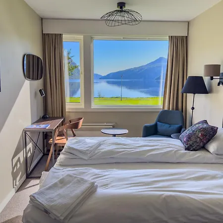 Hotel Sirdalsvatnet In Sirdal 4*